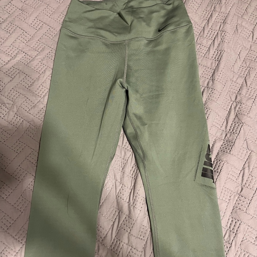 Nike Green Leggings High-Rise Performance